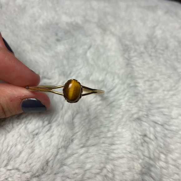 ••Tiger Eye Stone Bracelet - Picture 3 of 4